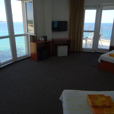 Dobrevi Guest House Πριμόρσκο Εξωτερικό φωτογραφία