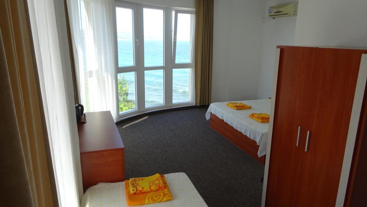 Dobrevi Guest House Πριμόρσκο Εξωτερικό φωτογραφία