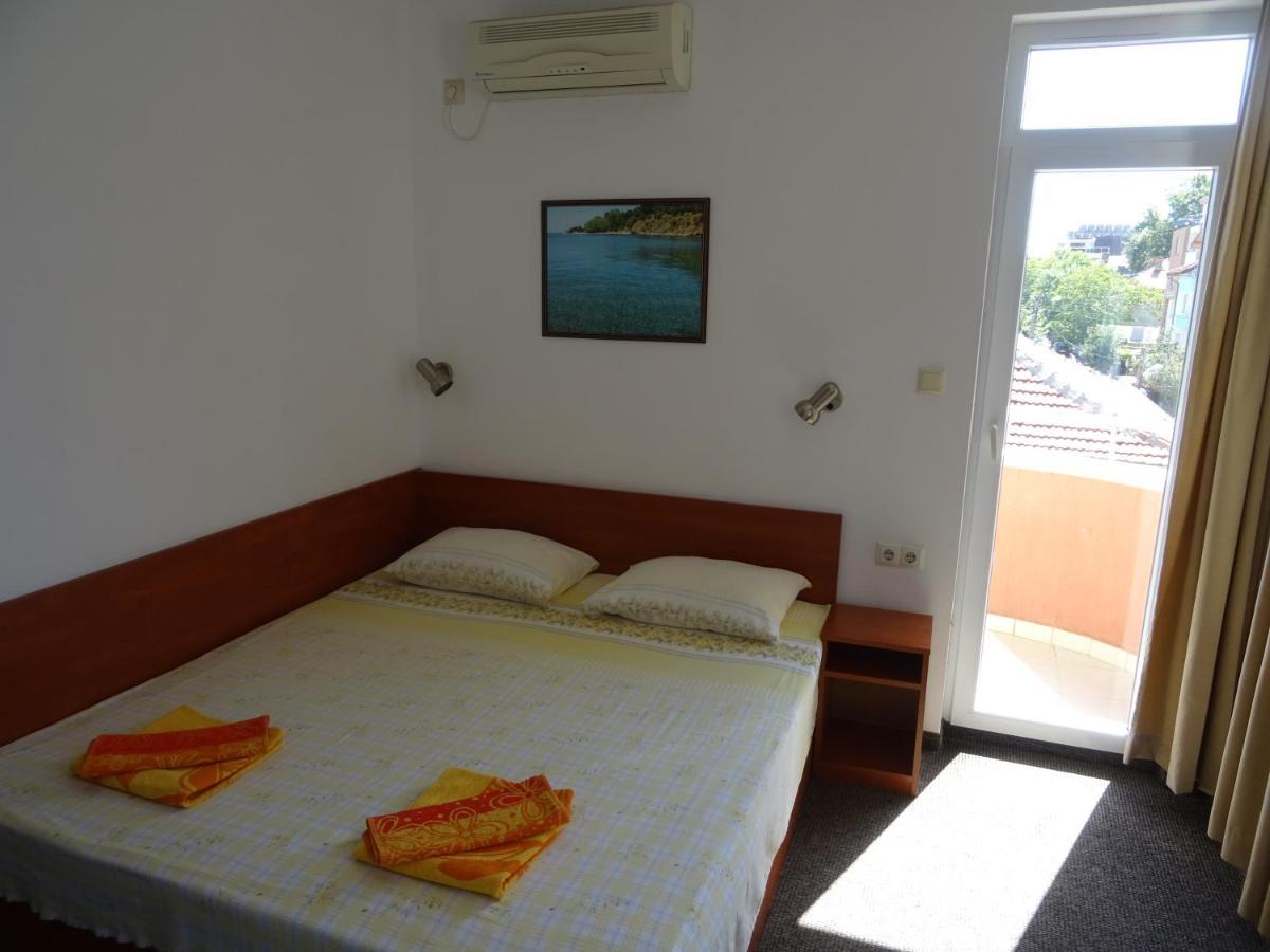 Dobrevi Guest House Πριμόρσκο Εξωτερικό φωτογραφία