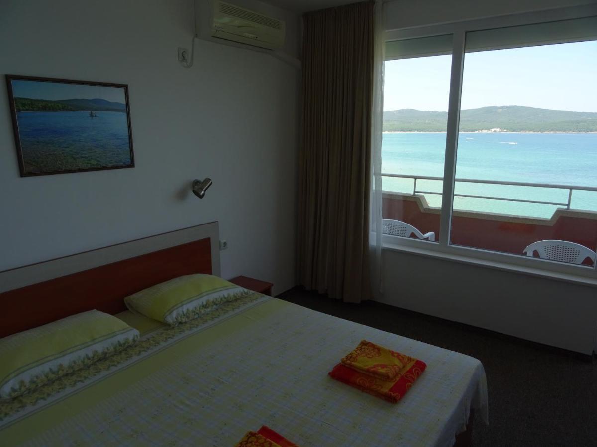 Dobrevi Guest House Πριμόρσκο Εξωτερικό φωτογραφία