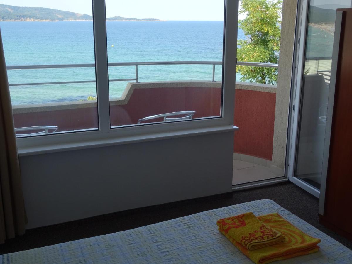Dobrevi Guest House Πριμόρσκο Εξωτερικό φωτογραφία