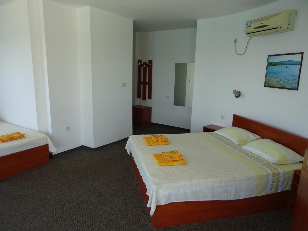 Dobrevi Guest House Πριμόρσκο Εξωτερικό φωτογραφία