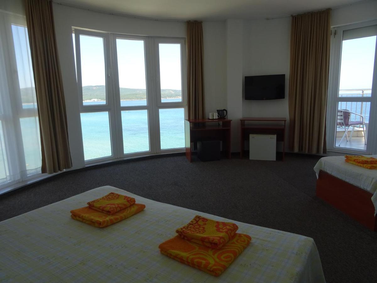 Dobrevi Guest House Πριμόρσκο Εξωτερικό φωτογραφία