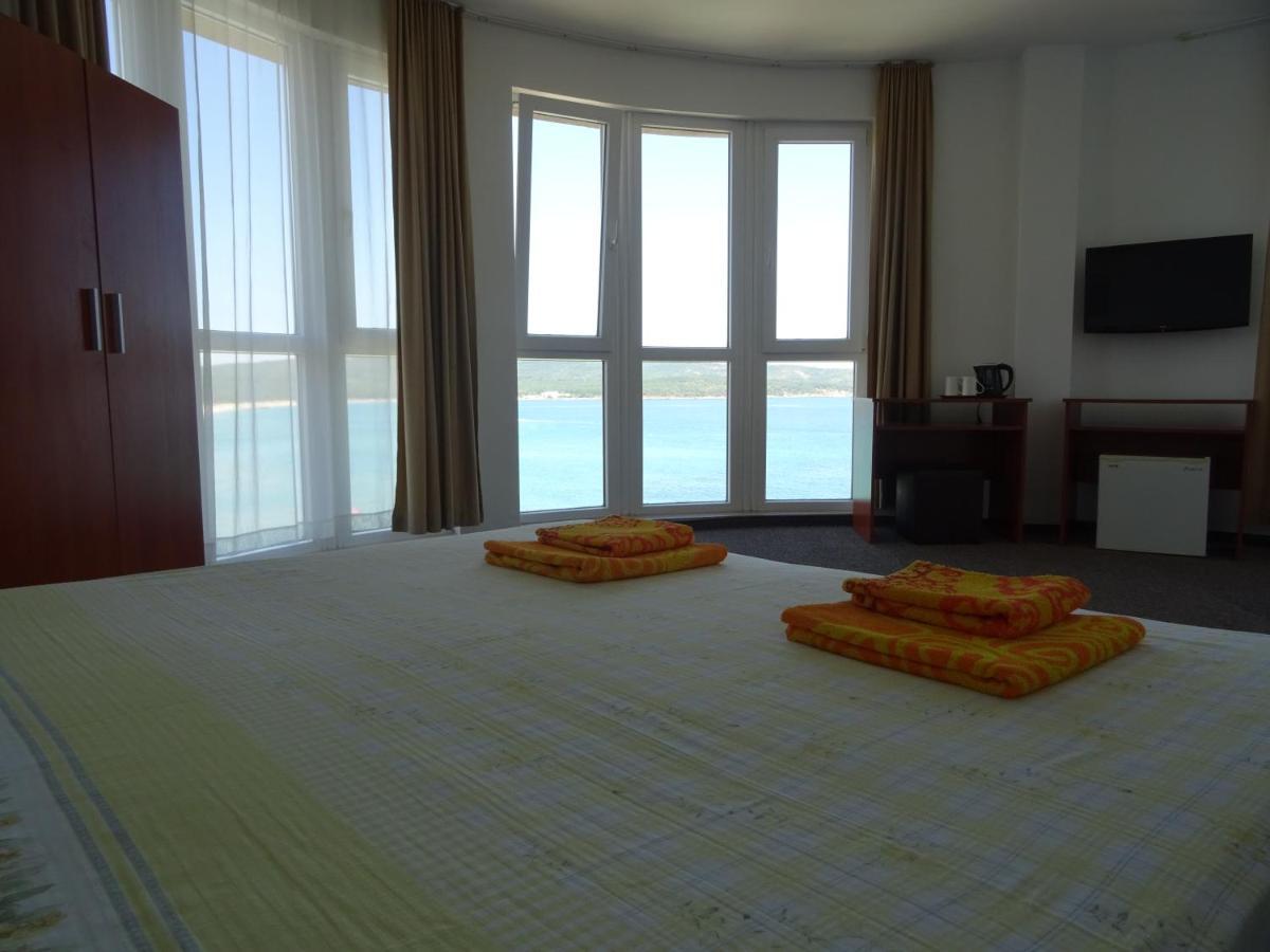 Dobrevi Guest House Πριμόρσκο Εξωτερικό φωτογραφία